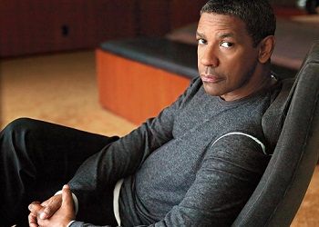 Дензел Вашингтон в кресле