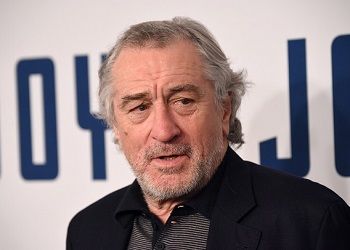 Роберт Де Ниро в пиджаке