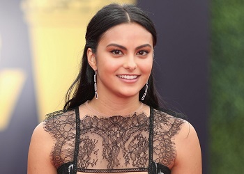 Camila Mendes